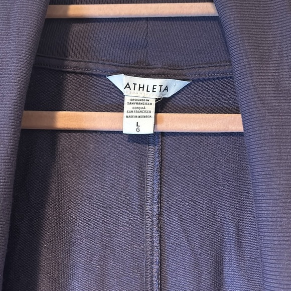 ATHLETA DUSK VIOLET POCKETS NIRVANA PRANAYAMA RESTORE WRAP - Picture 2 of 3